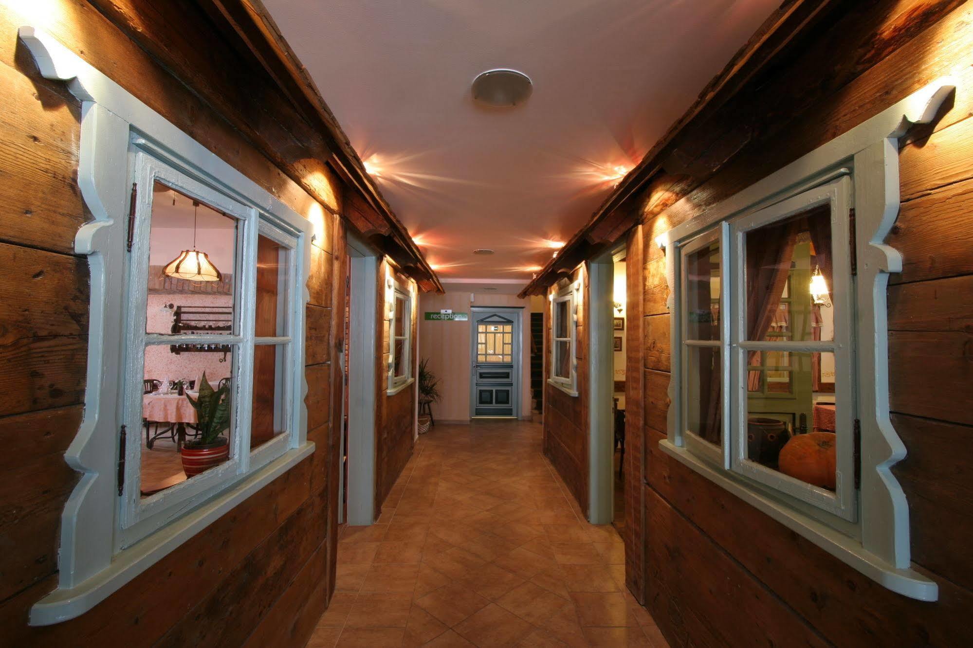 Hotel Risnjak Делнице Екстер'єр фото