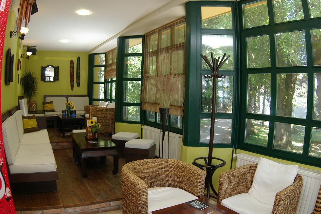 Hotel Risnjak Делнице Екстер'єр фото